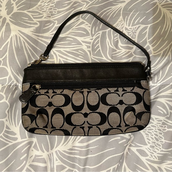 COACH Wallet - Picture 2 of 2